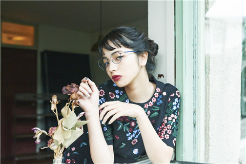 安慰女朋友的暖心句子,隐秘地表达“我爱你”2